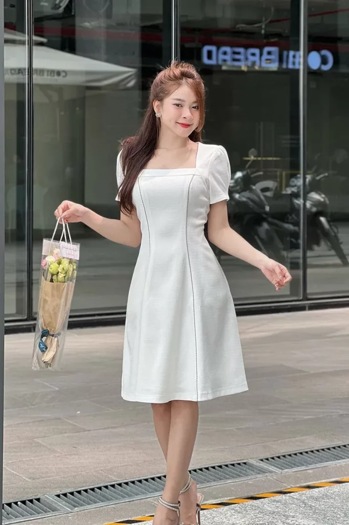 Váy xòe liền thân: Thanh lịch và tiện lợi